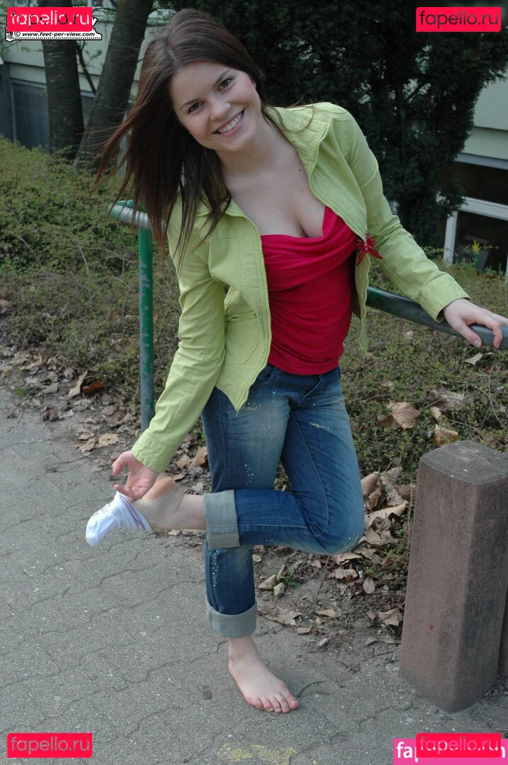 Feetperview / Sockenmädchen Onlyfans Photo Gallery 