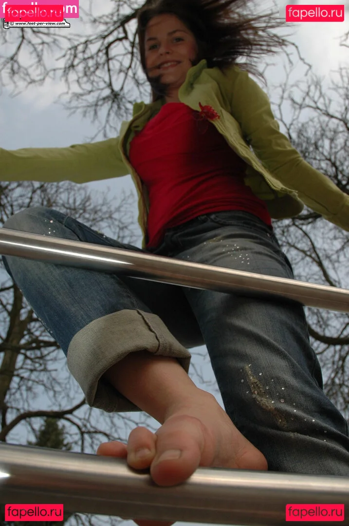 Feetperview / Sockenmädchen Onlyfans Photo Gallery 