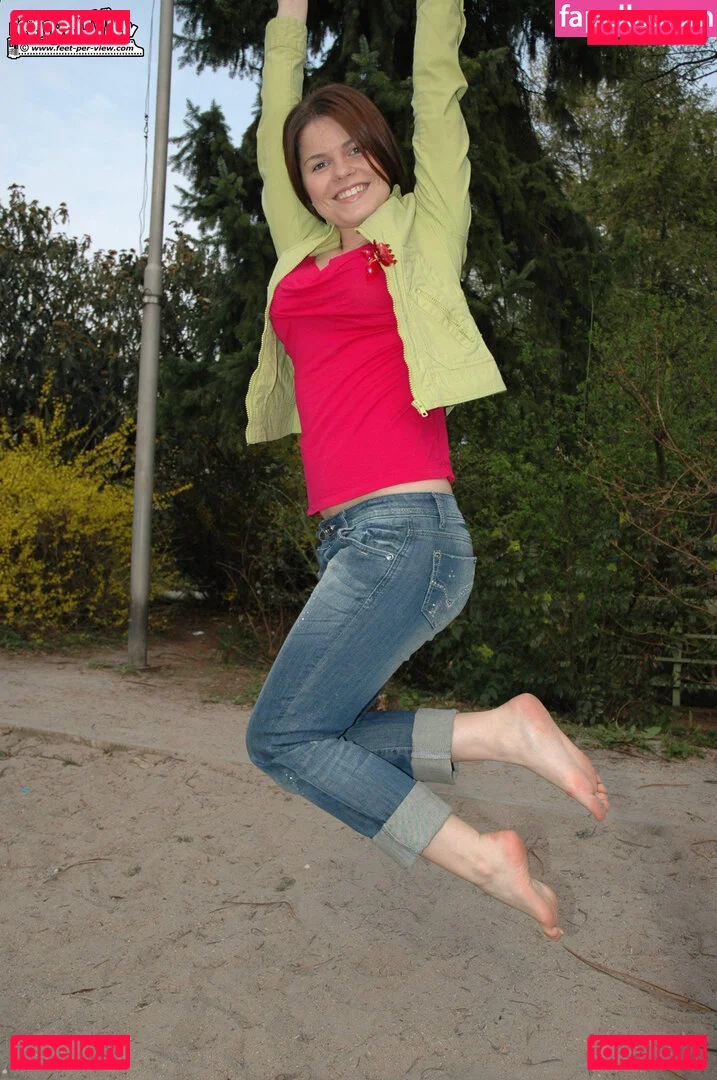 Feetperview / Sockenmädchen Onlyfans Photo Gallery 