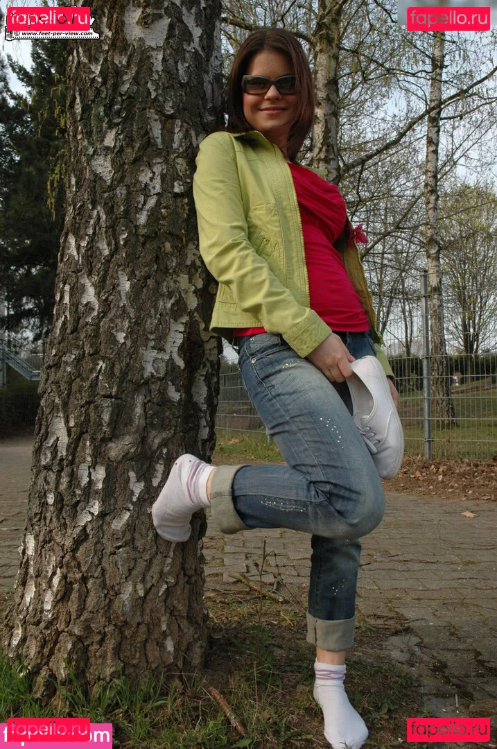 Feetperview / Sockenmädchen Onlyfans Photo Gallery 