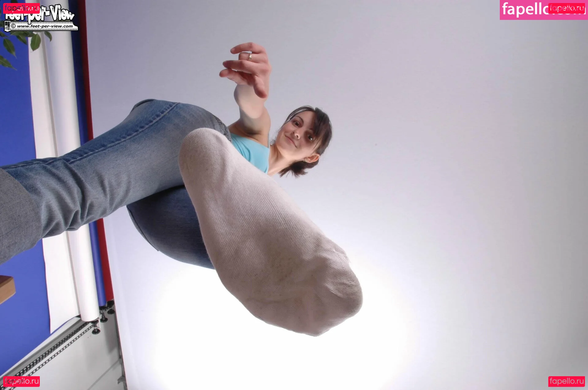 Feetperview / Sockenmädchen Onlyfans Photo Gallery 