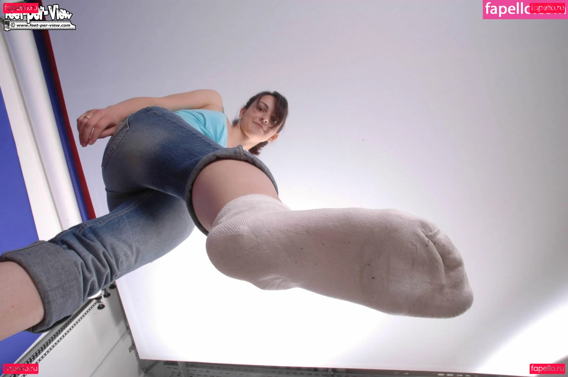 Feetperview / Sockenmädchen Onlyfans Photo Gallery 