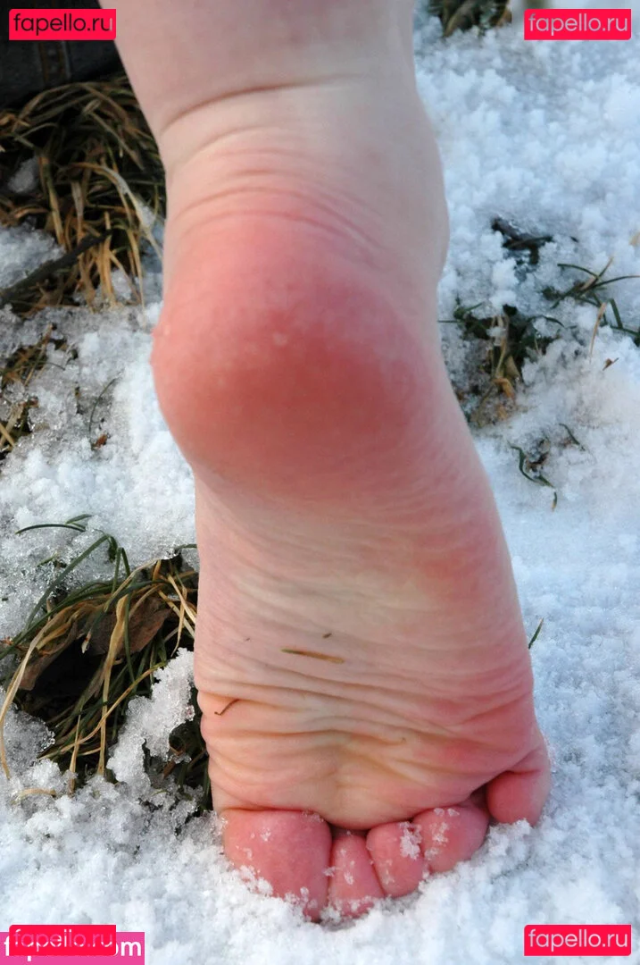 Feetperview / Sockenmädchen Onlyfans Photo Gallery 