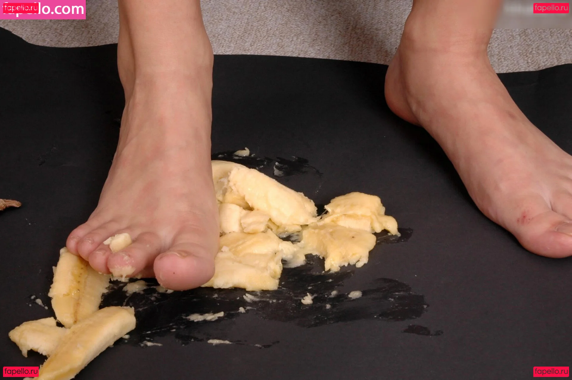 Feetperview / Sockenmädchen Onlyfans Photo Gallery 