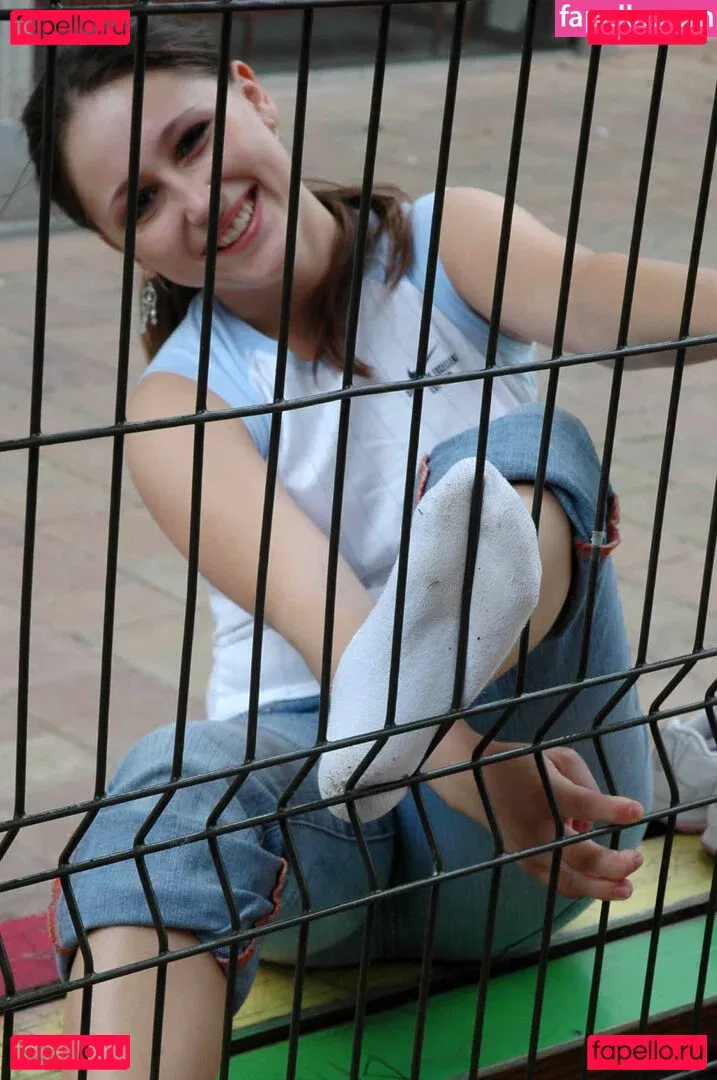 Feetperview / Sockenmädchen Onlyfans Photo Gallery 