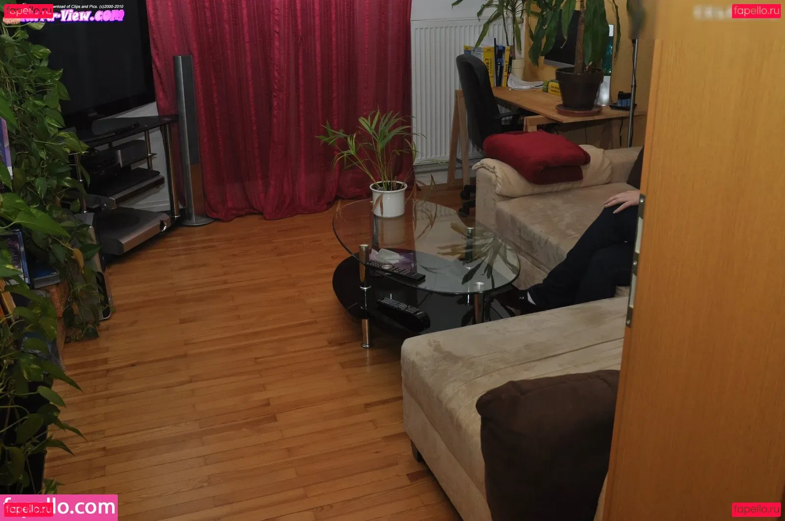 Feetperview / Sockenmädchen Onlyfans Photo Gallery 