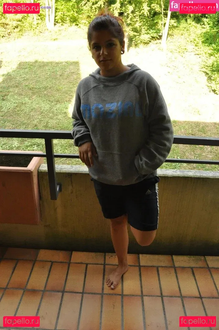 Feetperview / Sockenmädchen Onlyfans Photo Gallery 