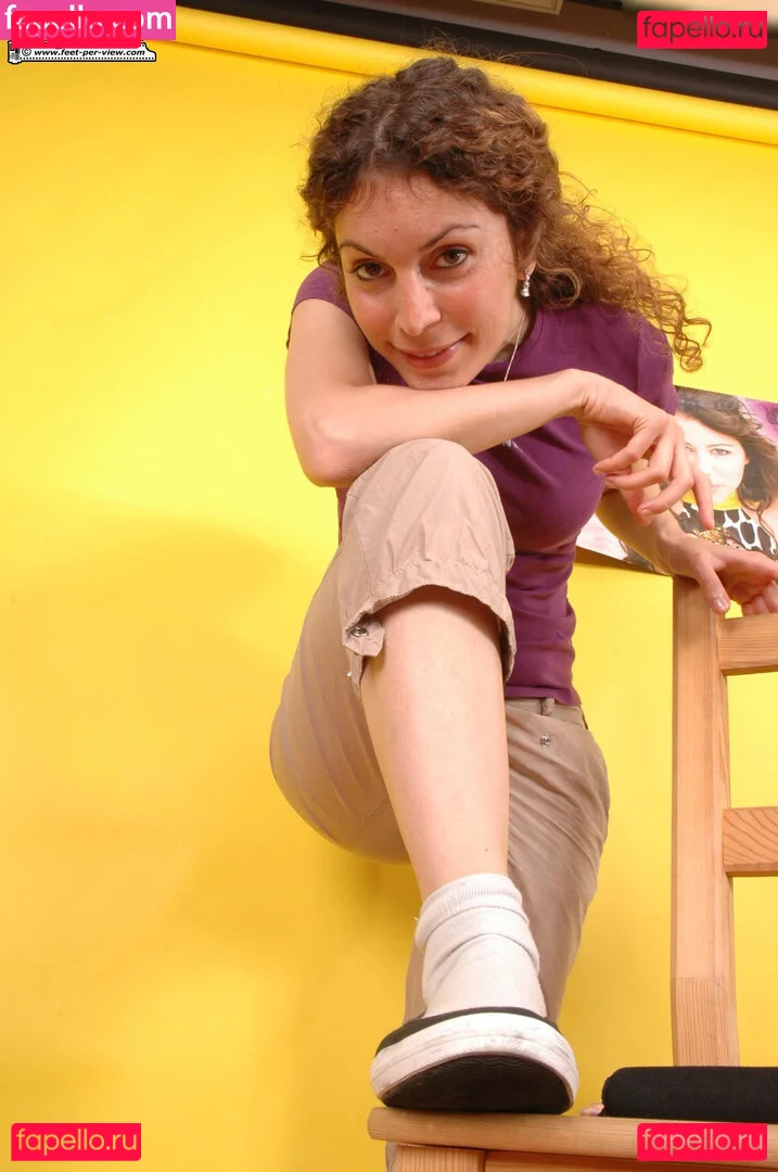 Feetperview / Sockenmädchen Onlyfans Photo Gallery 
