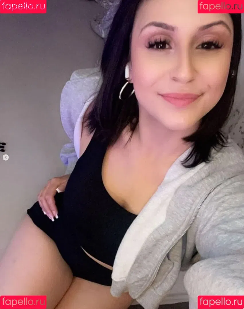 July Johnson Onlyfans Photo Gallery 
