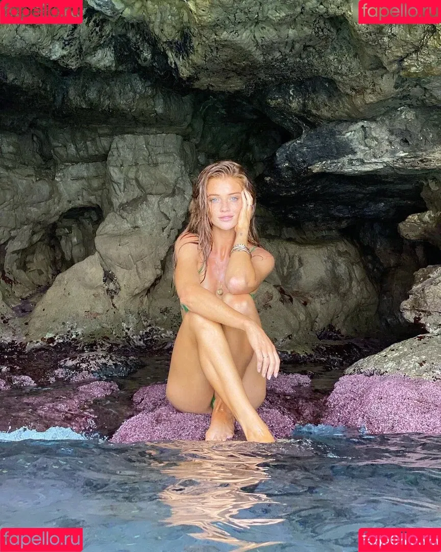 Cintia Dicker Onlyfans Photo Gallery 