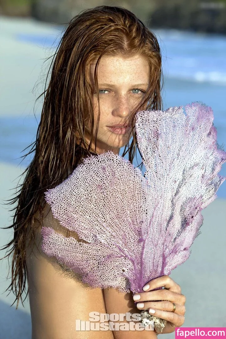 Cintia Dicker Onlyfans Photo Gallery 