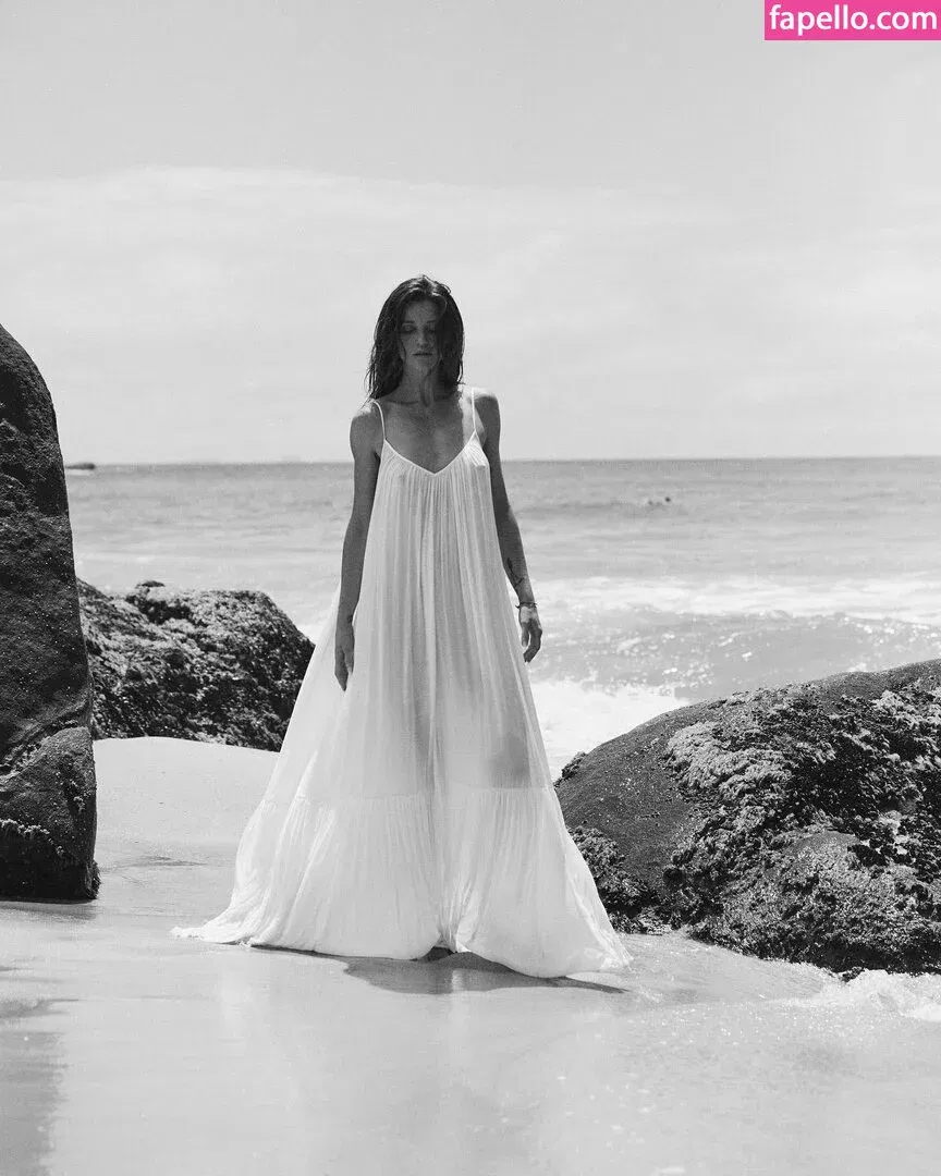 Cintia Dicker Onlyfans Photo Gallery 