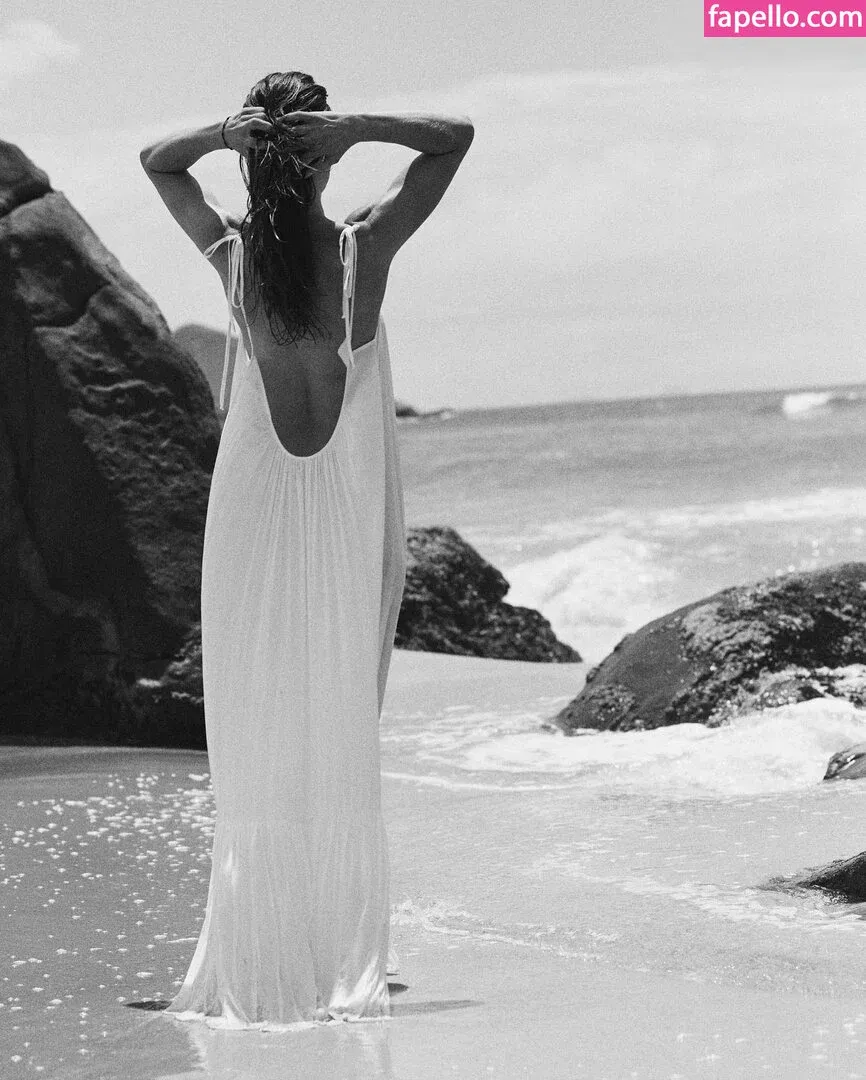 Cintia Dicker Onlyfans Photo Gallery 