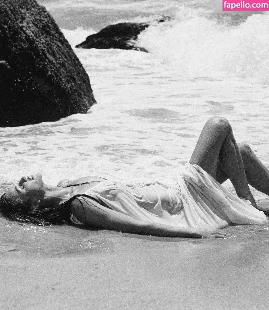 Cintia Dicker Onlyfans Photo Gallery 