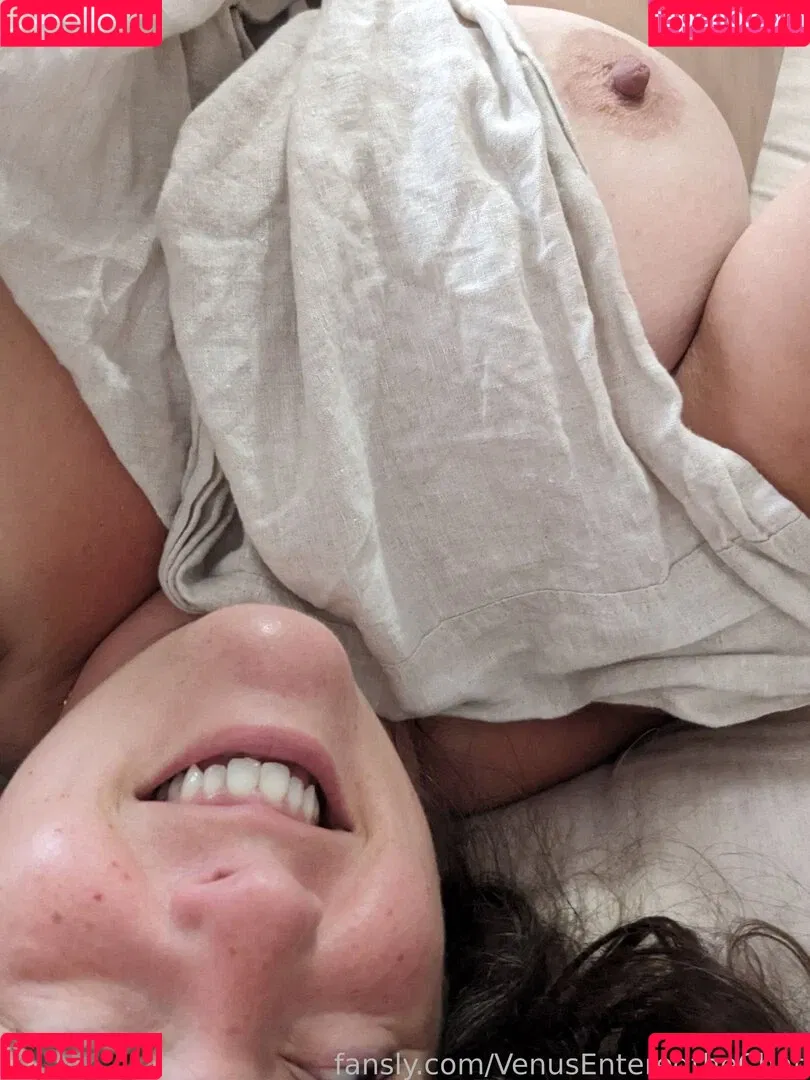 VenusEnteredtheChat Onlyfans Photo Gallery 