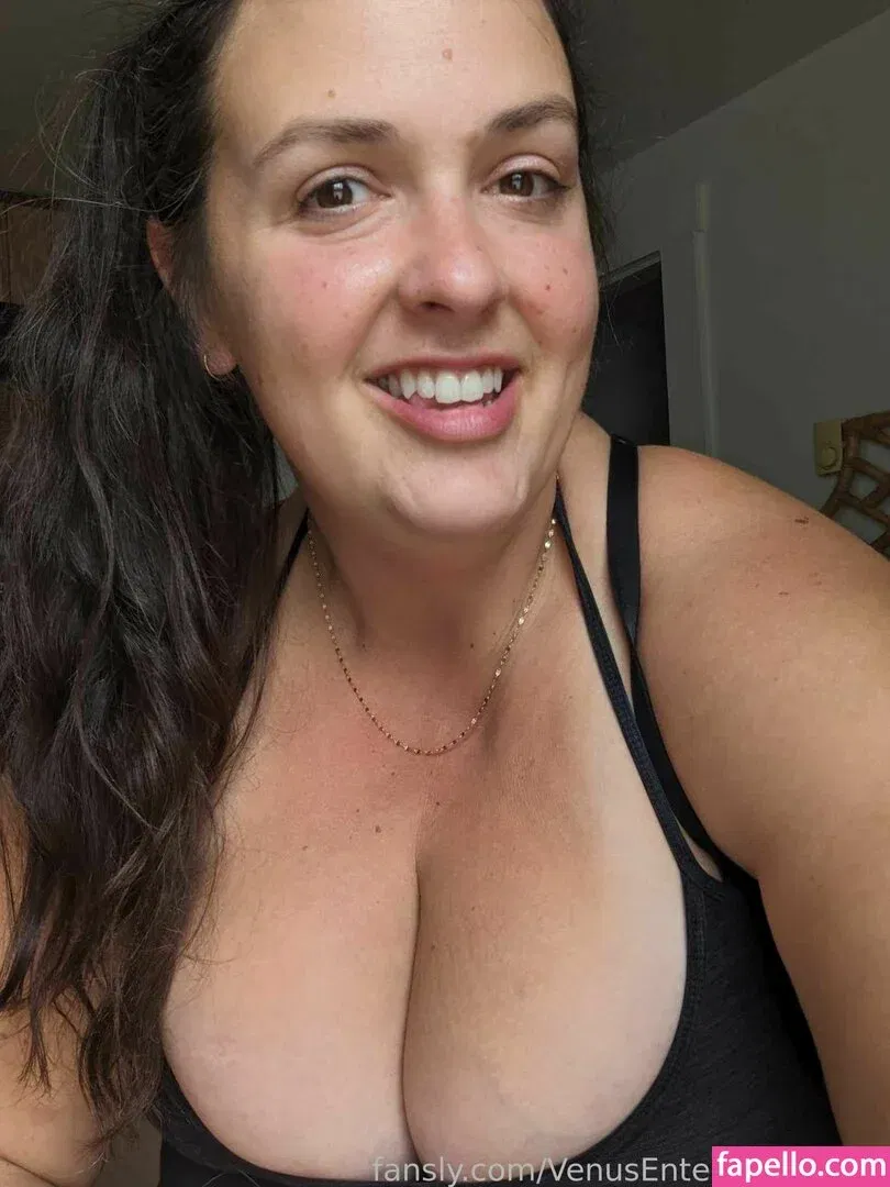 VenusEnteredtheChat Onlyfans Photo Gallery 