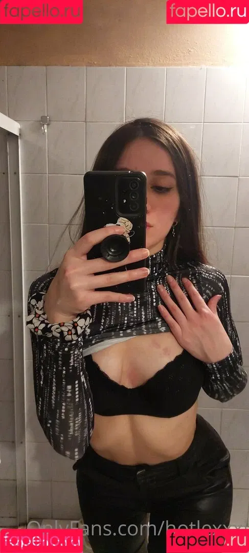 hotlexxxi Onlyfans Photo Gallery 