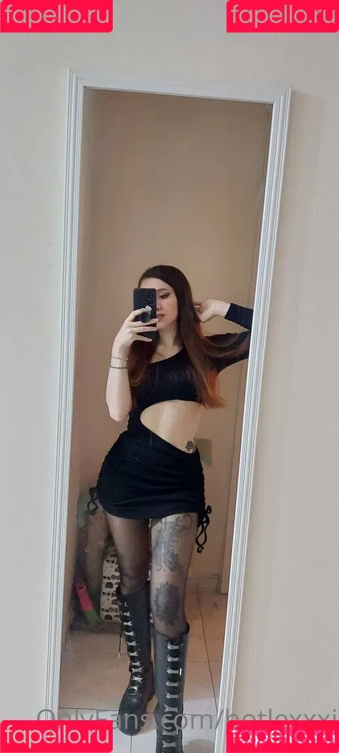 hotlexxxi Onlyfans Photo Gallery 