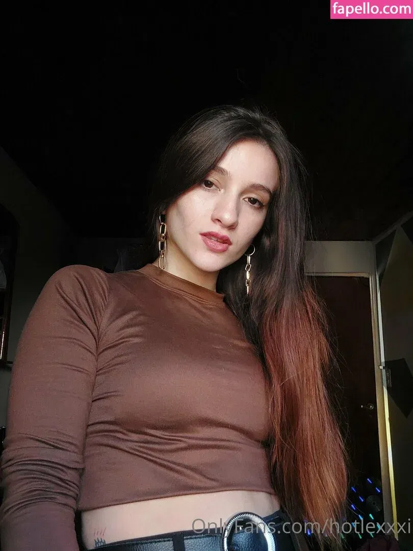 hotlexxxi Onlyfans Photo Gallery 