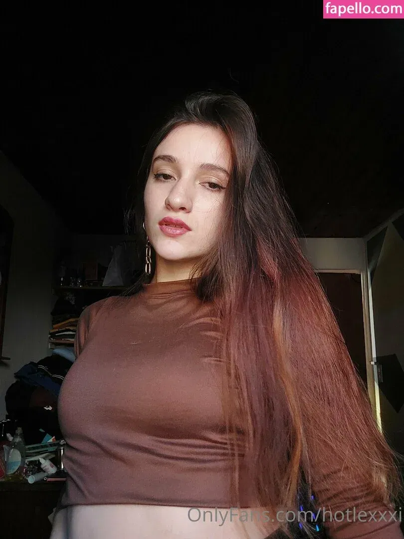 hotlexxxi Onlyfans Photo Gallery 