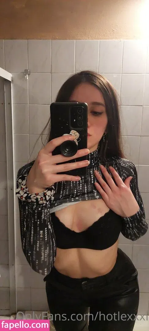 hotlexxxi Onlyfans Photo Gallery 