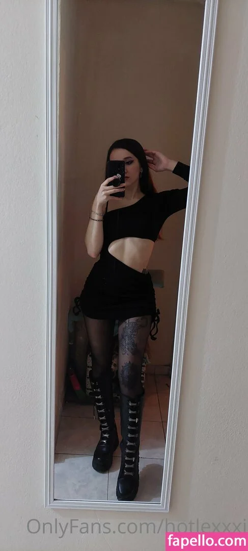 hotlexxxi Onlyfans Photo Gallery 