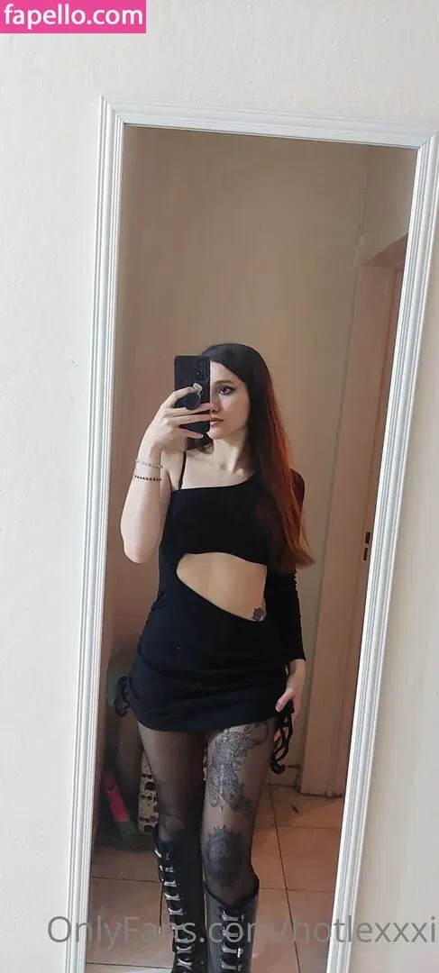 hotlexxxi Onlyfans Photo Gallery 