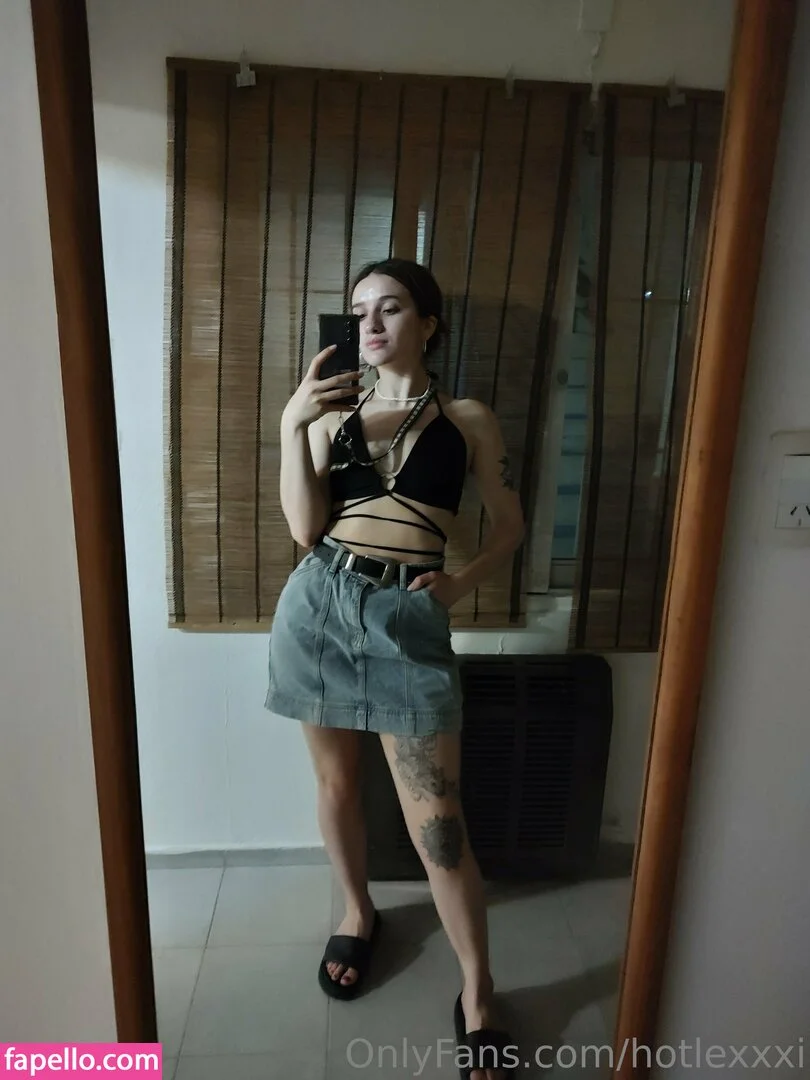 hotlexxxi Onlyfans Photo Gallery 