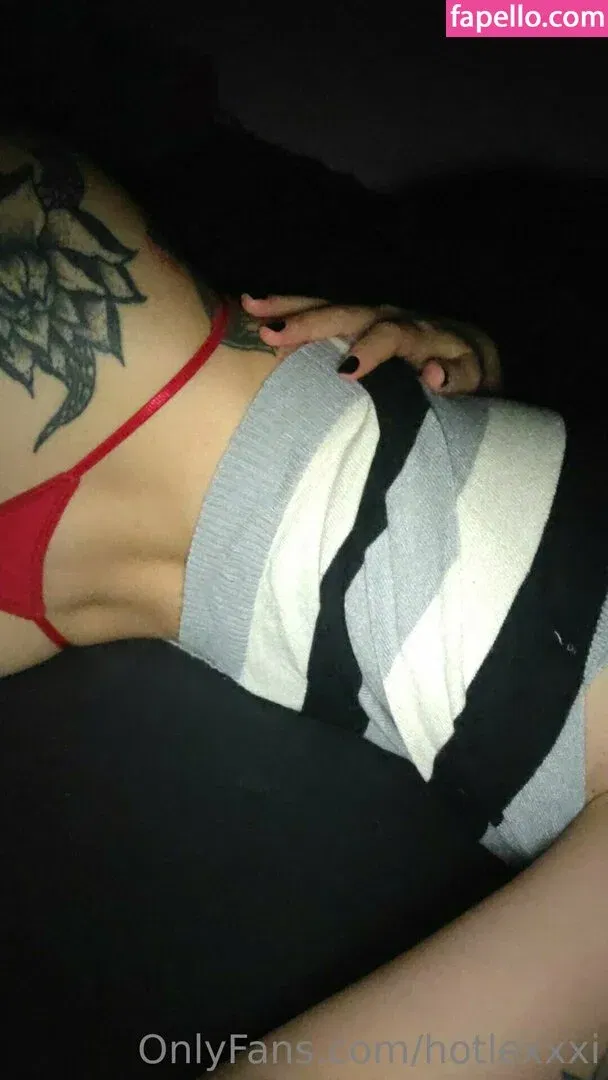 hotlexxxi Onlyfans Photo Gallery 