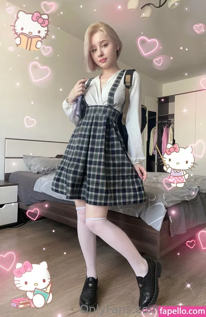 LolaB Onlyfans Photo Gallery 