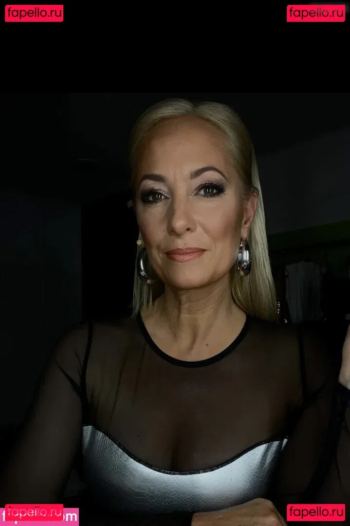 Angela Finger-Erben Onlyfans Photo Gallery 