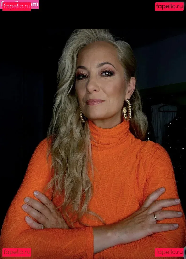 Angela Finger-Erben Onlyfans Photo Gallery 