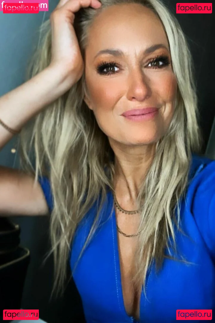 Angela Finger-Erben Onlyfans Photo Gallery 