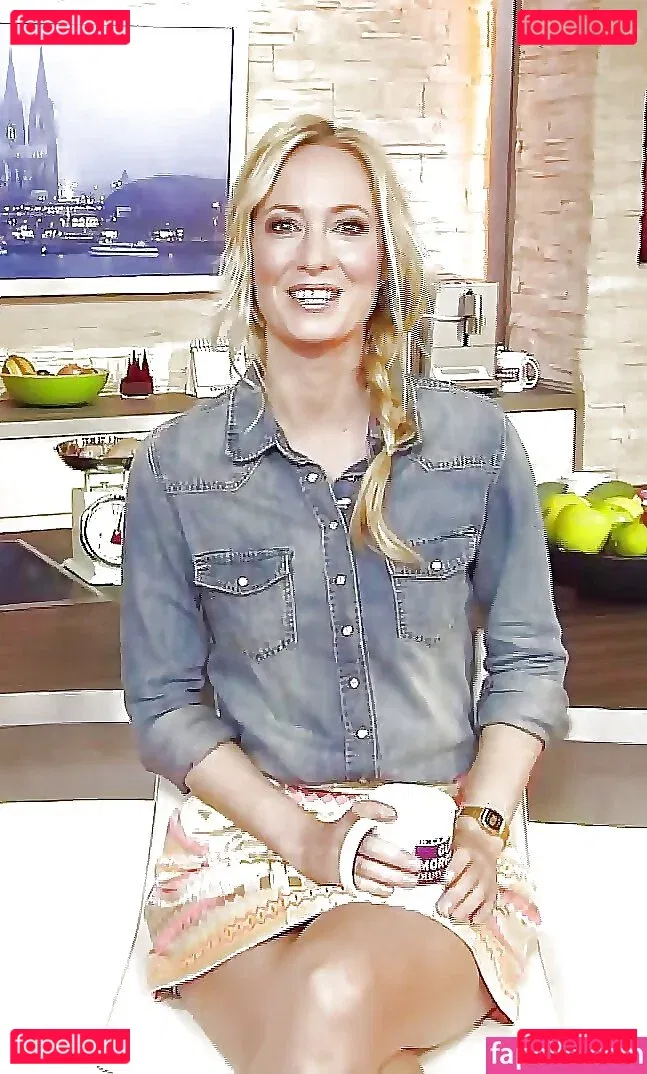 Angela Finger-Erben Onlyfans Photo Gallery 