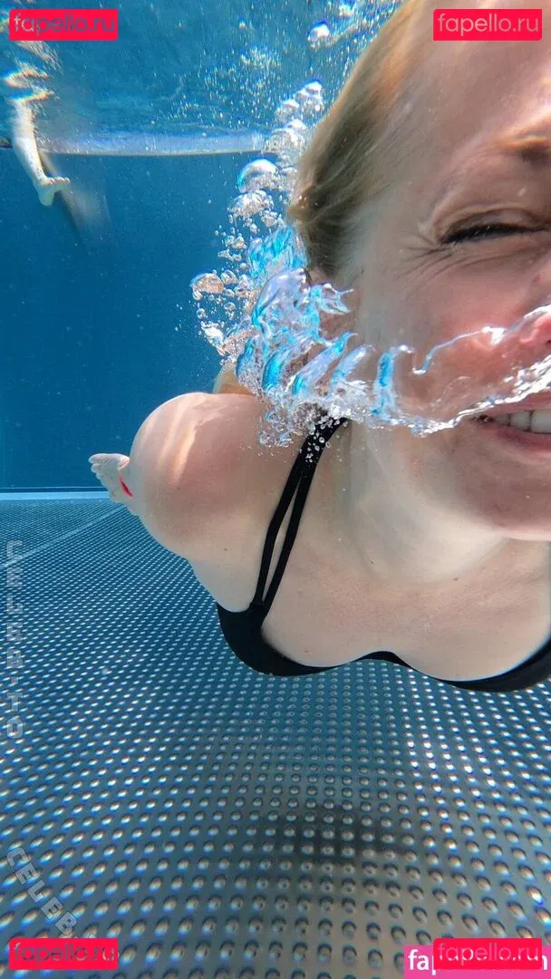 Angela Finger-Erben Onlyfans Photo Gallery 