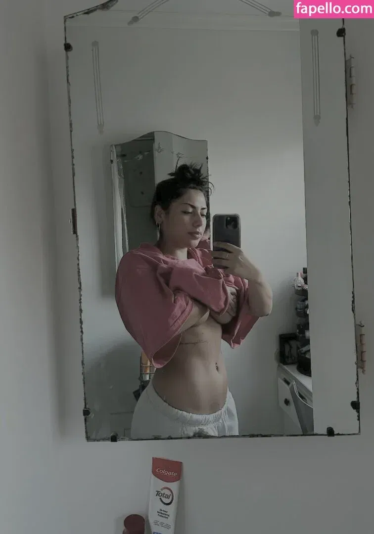 Path Wei 瑋 Onlyfans Photo Gallery 