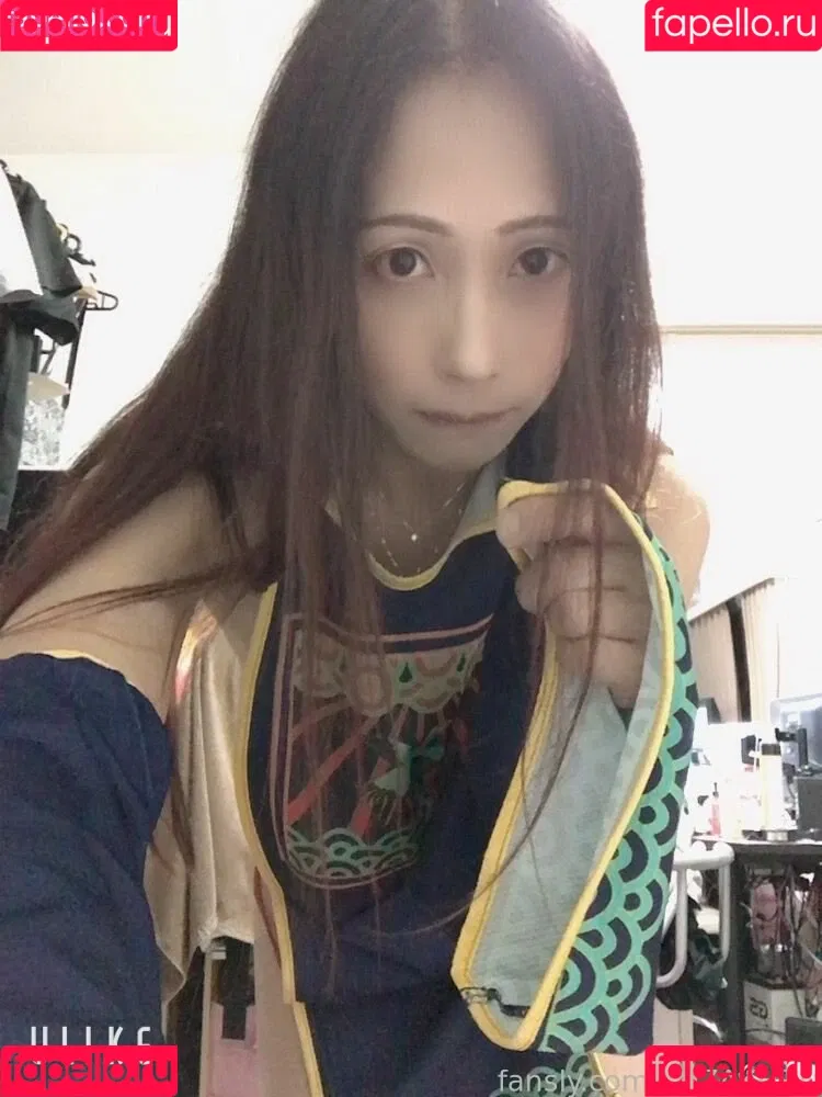 YOZAKURA Onlyfans Photo Gallery 