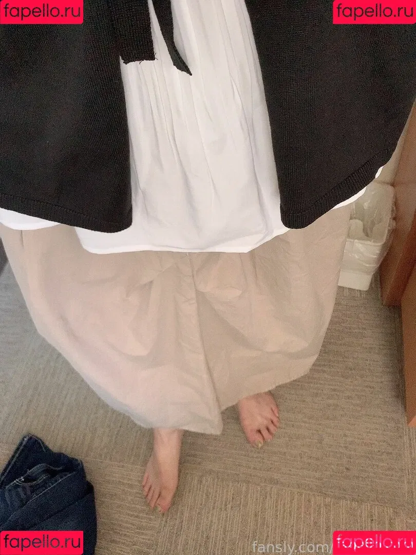 YOZAKURA Onlyfans Photo Gallery 