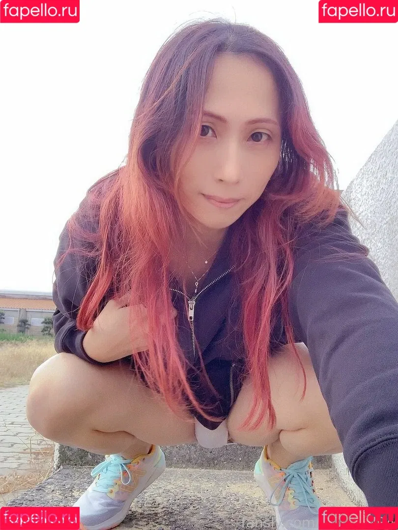 YOZAKURA Onlyfans Photo Gallery 