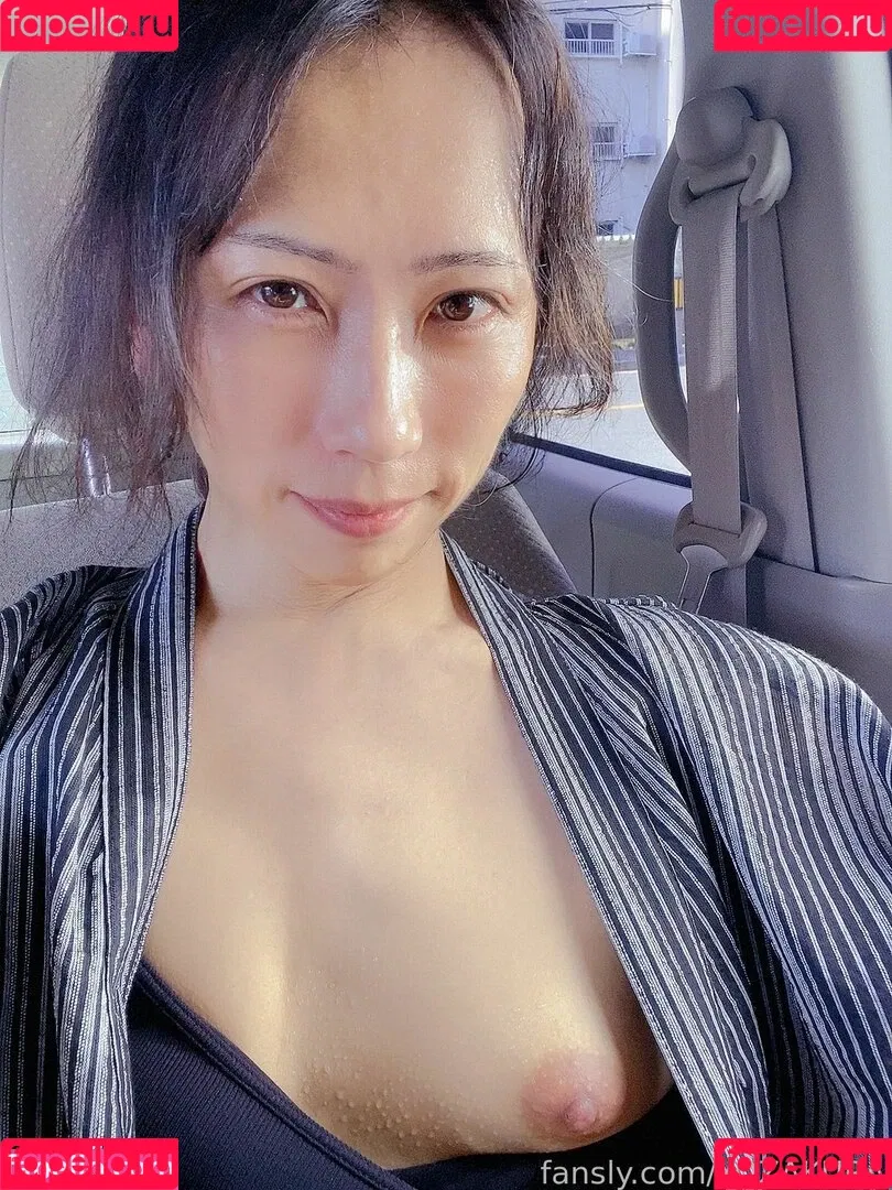 YOZAKURA Onlyfans Photo Gallery 