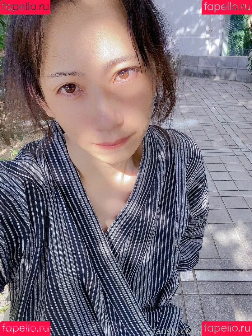 YOZAKURA Onlyfans Photo Gallery 