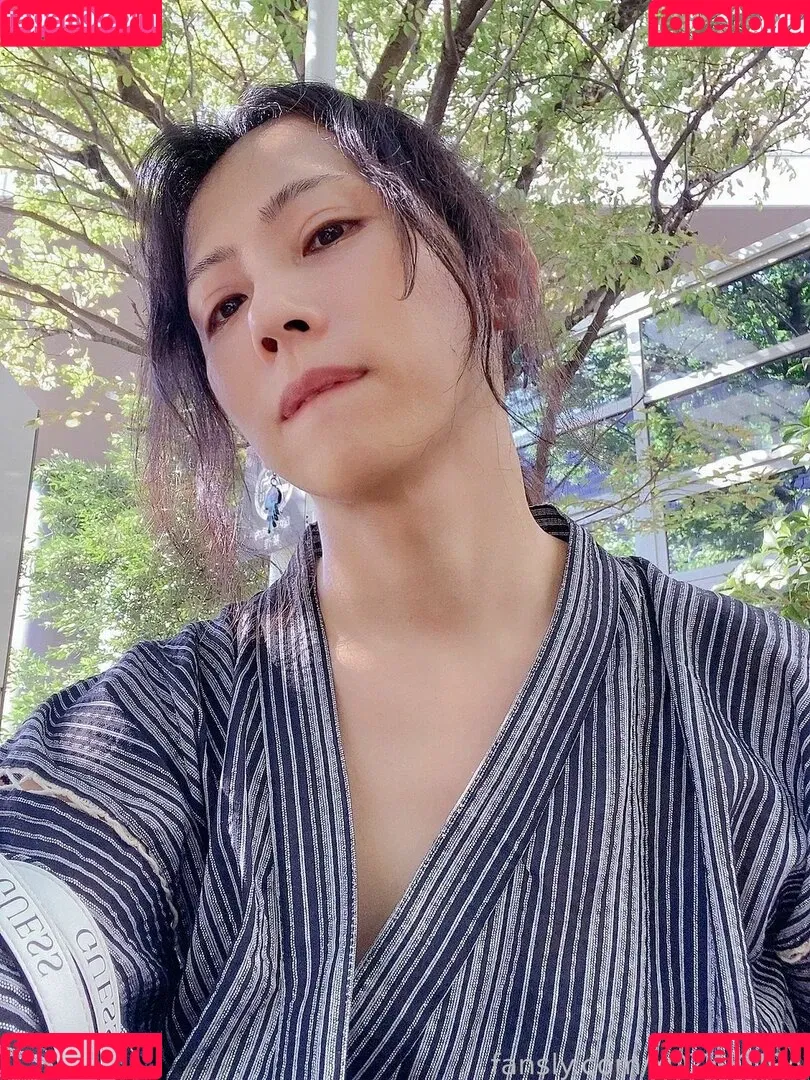 YOZAKURA Onlyfans Photo Gallery 