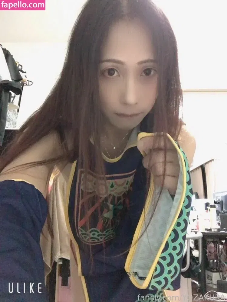 YOZAKURA Onlyfans Photo Gallery 