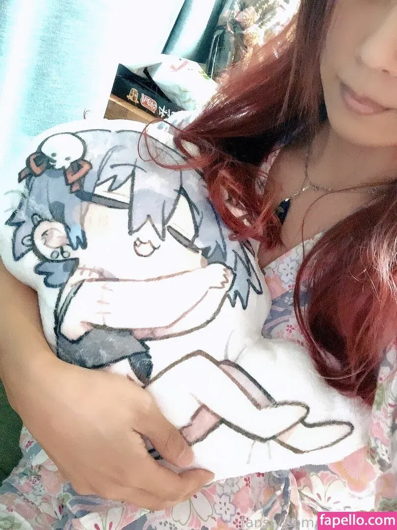 YOZAKURA Onlyfans Photo Gallery 