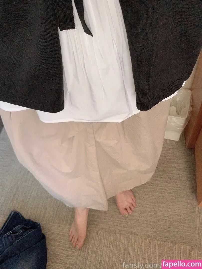 YOZAKURA Onlyfans Photo Gallery 