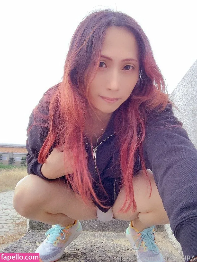 YOZAKURA Onlyfans Photo Gallery 