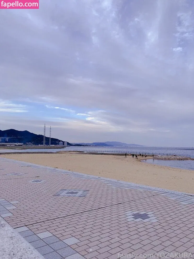 YOZAKURA Onlyfans Photo Gallery 