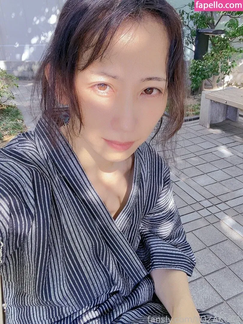 YOZAKURA Onlyfans Photo Gallery 