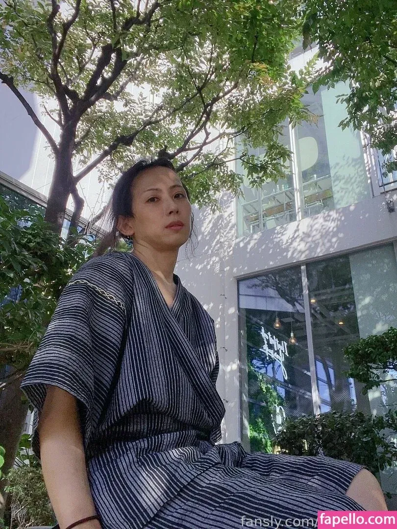 YOZAKURA Onlyfans Photo Gallery 