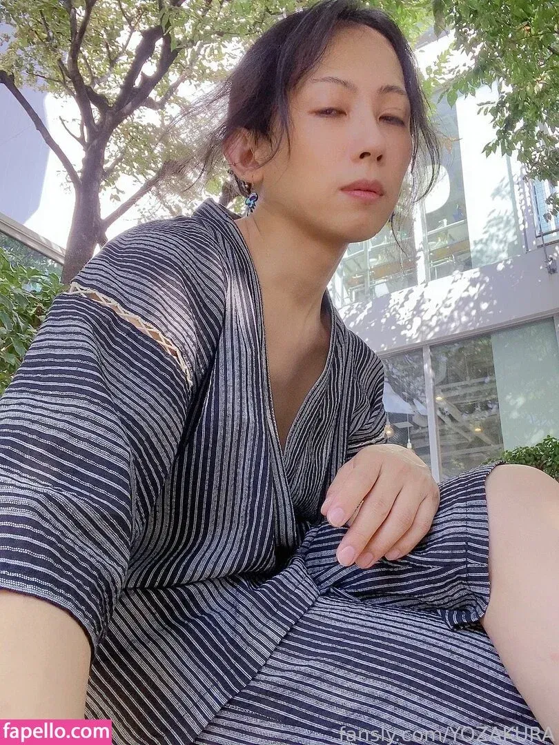 YOZAKURA Onlyfans Photo Gallery 